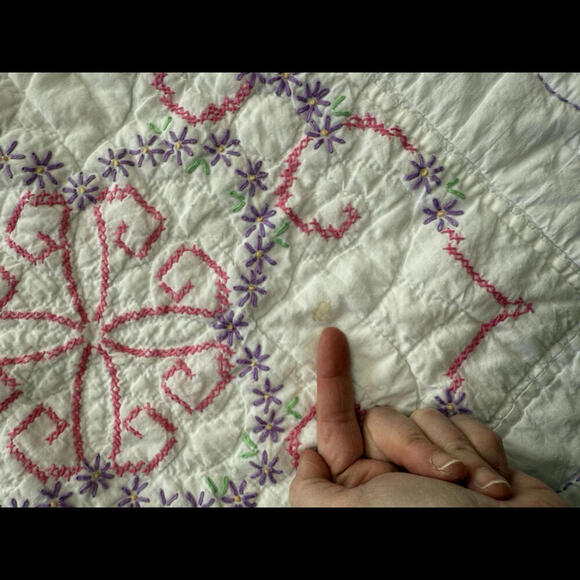 VTG Quilt Hand Quilted & Embroidered Flowers 94x75” Pink Purple Cottage Chic - Picture 8 of 13